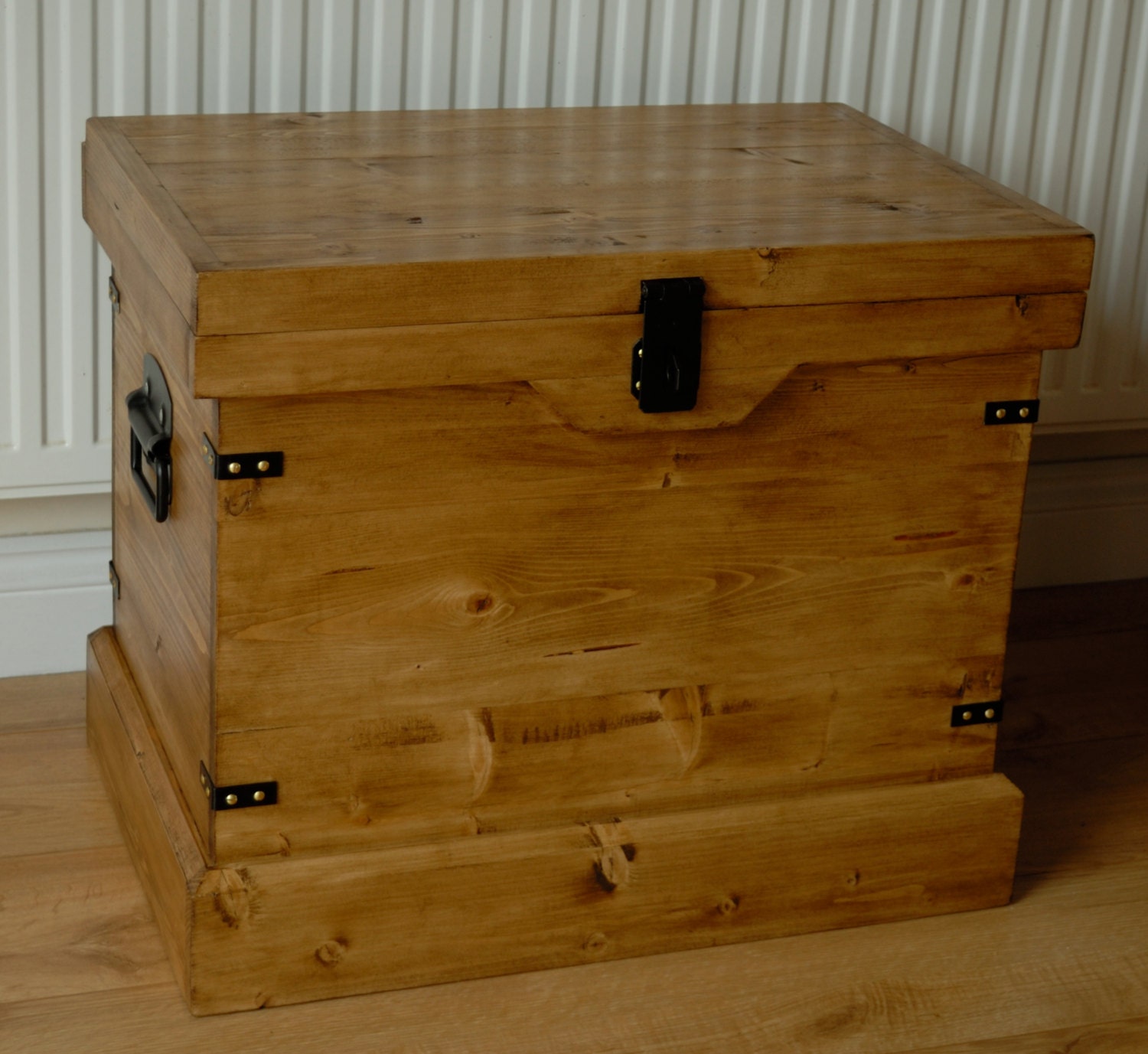 Rustic Wooden Chest Trunk Wellington Boot Shoe Storage Box
