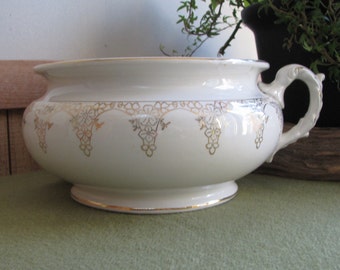 Chamber Pot White and Gold Porcelain Lotus Ware Antique Commode Florist Ware Farmhouse Home Décor Gold and White Ceramic Pot Victorian