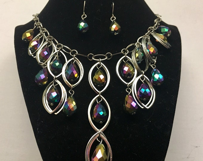 Storewide 25% Off SALE Vintage Silver Tone Iridescent Carnival Glass Designer Necklace & Matching Earrings Featuring Faceted Teardrop Design