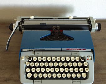 Vintage Typewriter; Blue Smith Corona Classic 12 Portable Typewriter with Case; 60s Typewriter; Working Typewriter; Smith Corona
