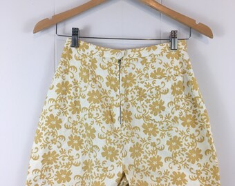 Vintage '60's Floral Gold and White High Waist Shorts XS S