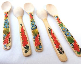 Small wooden spoon - Hand painted spoon - Ice cream spoon - Baby spoon - Kid spoon - Mini spoon - Sugar, salt, dessert spoon - Colorful