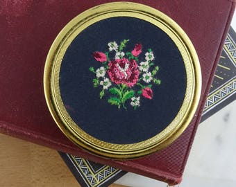 Pretty Vintage Needlepoint Brass Powder Compact Mirror, Floral Embroidered Design