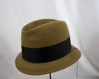 Vintage 1950s 1960s Dobbs brown taupe fedora