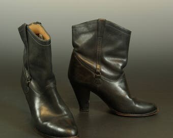 Black Leather Mini-Stirrup Accent High Heel Ankle Boots 8.5 US 6 UK 39 EUR