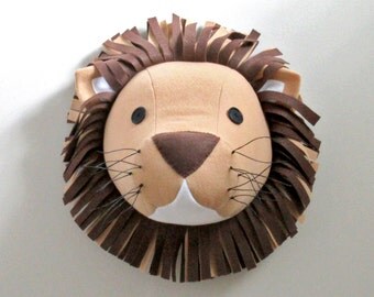 LION- felt wall decor