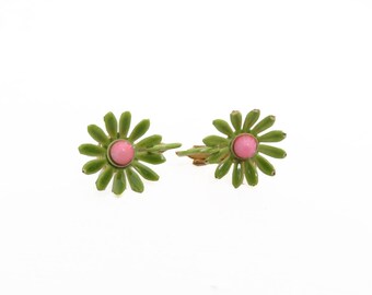 Vintage 60s Mod Flower Power Daisy Clip On Earrings