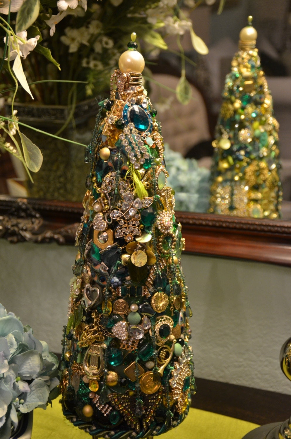 Emerald green Christmas tree by MarinasEmptyVase on Etsy Green