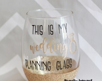 Stemless Wine Glass/Glitter Dipped Wine Glass/Glitter Wine Glass/Wedding Planning Glass/Engagement Gift/Bridal Shower Gift/Gift for Bride