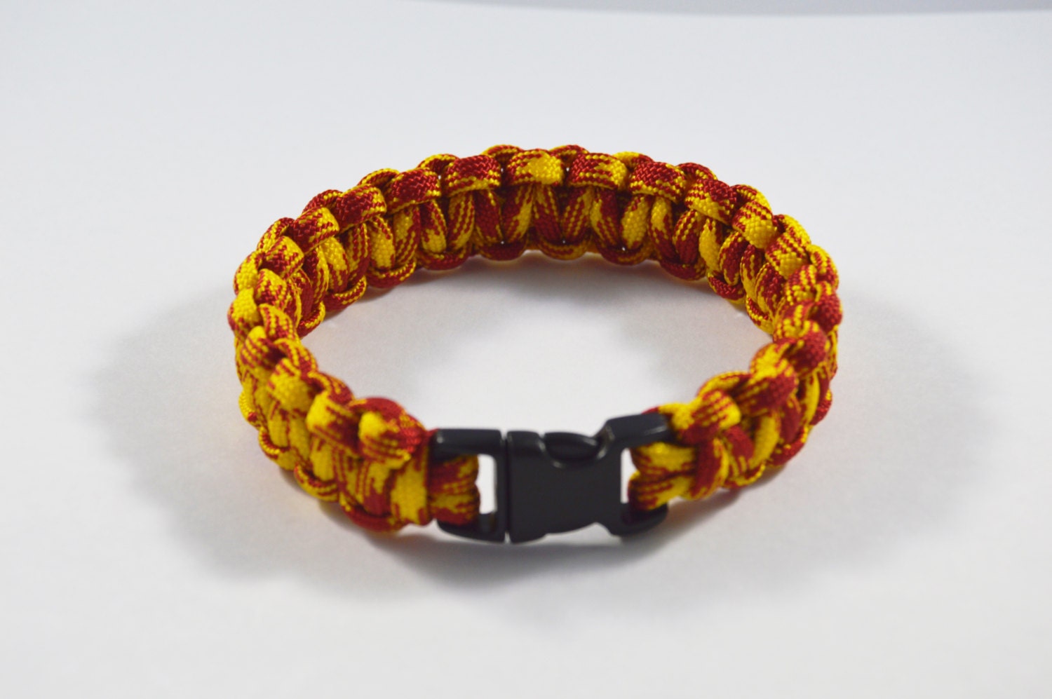 United States Marine Corps Paracord Bracelet Survival