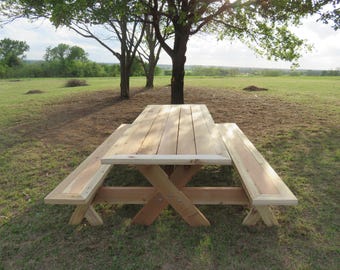 Farmhouse Inspired Picnic Table
