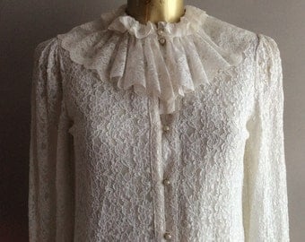 Vintage White Lace Ruffle neck blouse