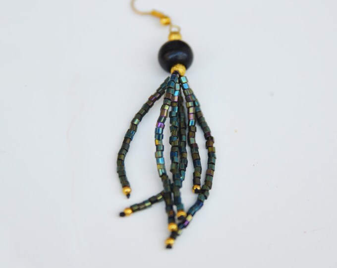 Tassel earrings beaded / green - iridescent tassel earrings - 20's inspiration - gifts for her / valentine's gift