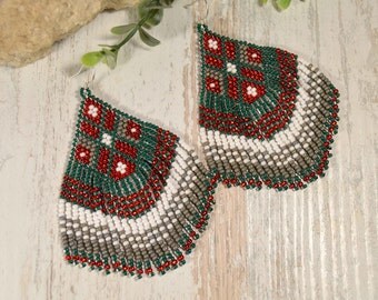 Beaded earrings, Boho style, long fringe earrings, beadwork jewelry, dangle earrings, Native American style, seed bead earrings