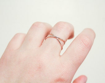 Sterling Silver Criss Cross Ring, Criss Cross Ring, Cross Ring, Thin Silver Ring, Minimalist Silver Ring, Simple Silver Ring, Silver Ring