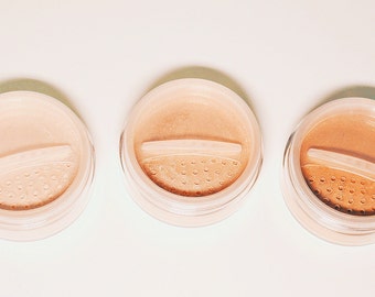 magic powder: collection // highlighter // eyeshadow // illuminator // talc free