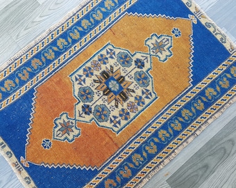 Oversized center medallion,Vintage Oushak Small RUG,2' x 2'6" - 60 x 80 cm,Bath mat,Faded color Mat Rug,Entry Decors Rug,low pile Oushak rug