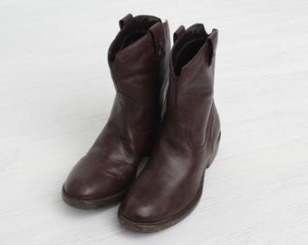 Vintage Brown Leather Cowboy Boots/ Size 38