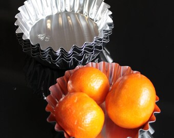 NEW Vintage metal tartlet molds, tin muffin molds, set of 6 -12 molds, wavy edge, made in USSR, 1960s, industrial kitchen decor, cookware