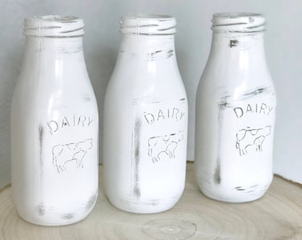 Patriotic Centerpieces - Painted Milk Bottle - White Rustic Milk Bottle - Milk Mason Jar - Farmhouse Decor - Christmas gift