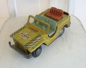 Vintage Metal Jeep, Toy Truck, Toy Jeep, Military Jeep, Radio Jeep, Metal Toy Jeep, Made in Japan