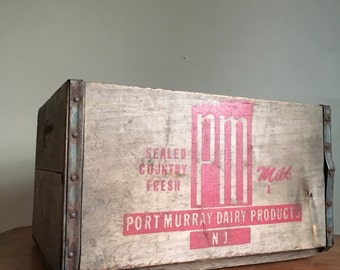 Vintage Port Murray Dairy Products Wooden Milk Crate.