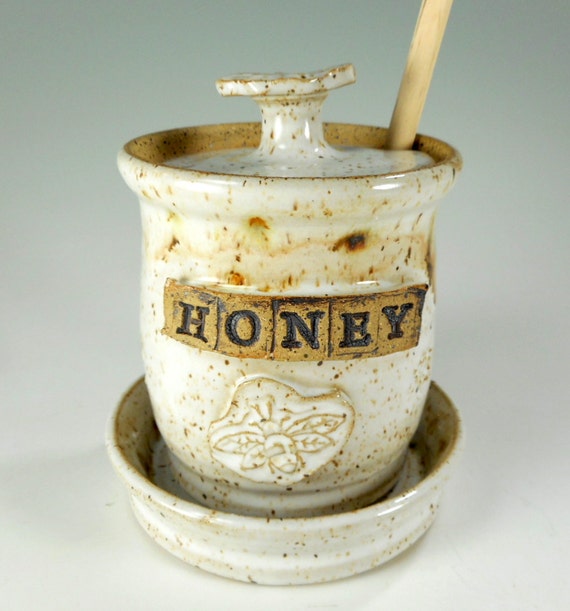 Ceramic honey dipper pot pottery honey jar with bee