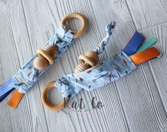 Ready to ship Natural maple teething ring in organic blue arrow fabric. Can be personalized.