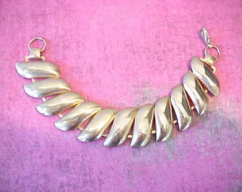Very Pretty Vintage Retro Look Brass Link Bracelet