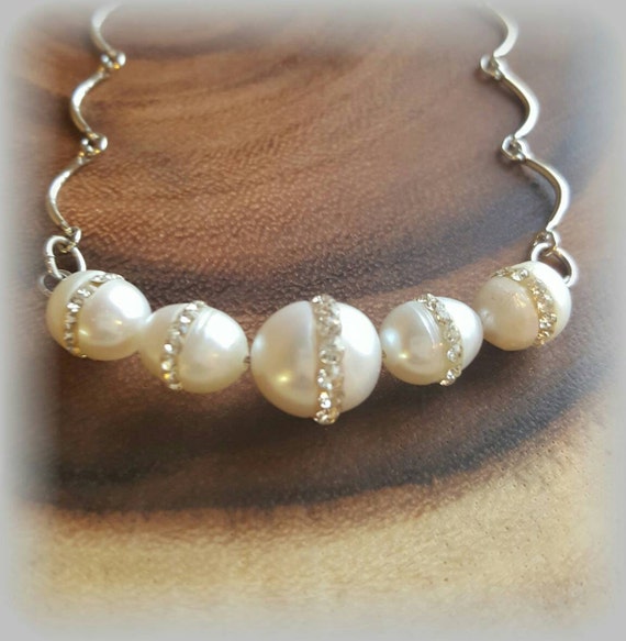 Freshwater & Rhinestone Pearl Bar Necklace