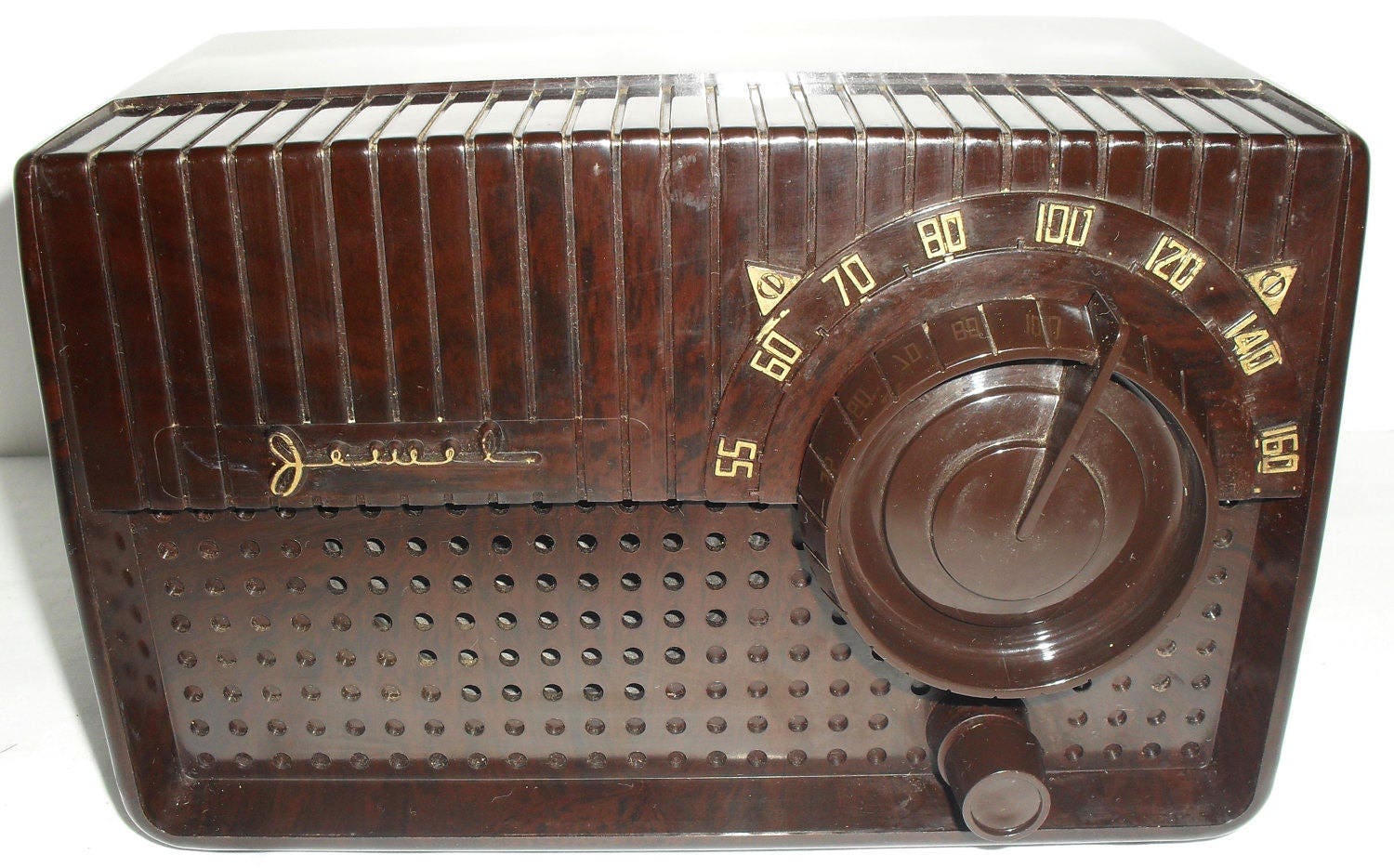 Jewel Tube AM Table Radio by Datom Restored Bakelite Mod 9170