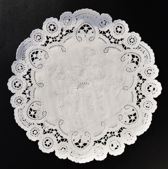 12 White Doilies French Lace Chargers Paper Doily Il 570xn