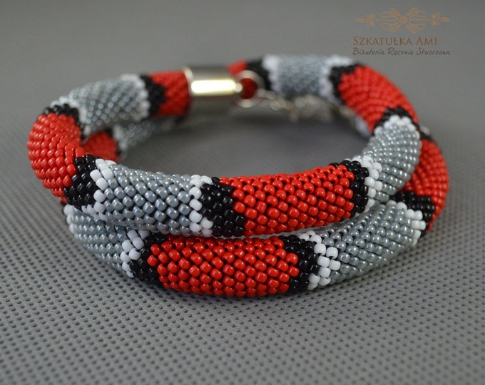 Snake necklace seed beads gray red black white pattern snake crochet tube necklace skin snake animal handmade beaded necklace women gift