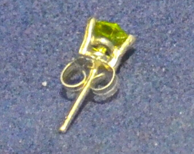 Man's Peridot Stud, 5mm Trillion, Natural, Set in Sterling Silver E986