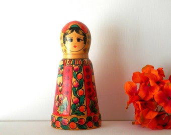 Russian Nesting Doll, Matryoshka, Babushka Doll, Wooden Trinklet Box