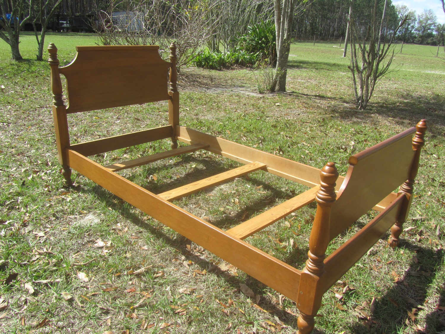 Vintage twin bed wood bed farmhouse vintage furniture