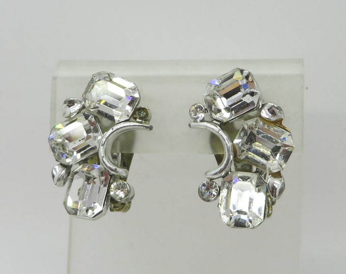 Lisner Clear Rhinestone Curved Earrings, Vintage Silver Tone Clip-on Earrings