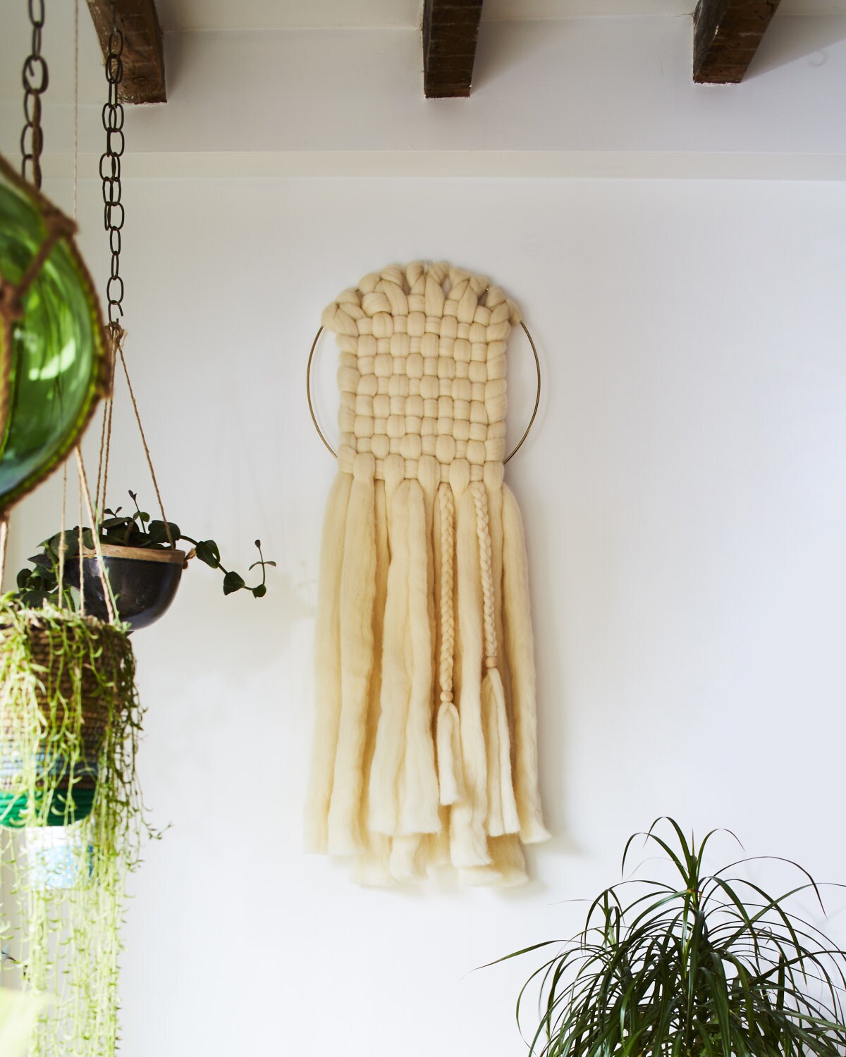 Make This NoLoom Woven Wall Hanging