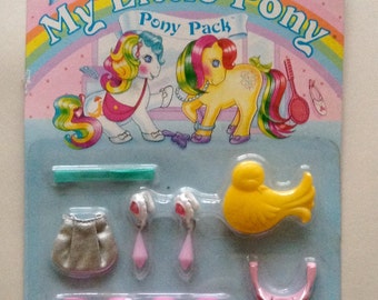 My Little Pony G1 HTF Moc Pony Wear Pack Fancy Dress Fun Accessories #2!