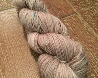Hand Dyed Superwash Merino DK/Light Worsted Yarn Wool, 100g/3.5oz, 'John Wayne'