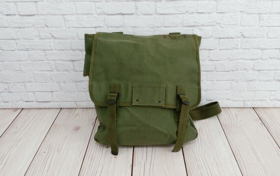 Vintage Canvas Military Musette Field Bag Olive Green Backpack