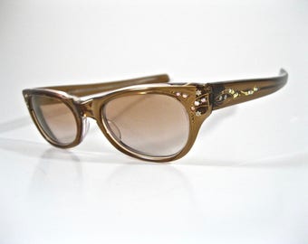 Vintage brown cat eye glasses with rhinestones. Ornate 1950s eyeglass frames L'Evrard Frame France. Size 46-20.