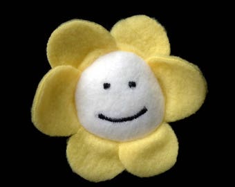 Flowey the Flower UNDERTALE plush hairclip/brooch duo by MW