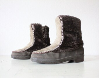 Damaged Vintage 70's Dark Chocolate Faux Fur Mukluks Boots Sz 7