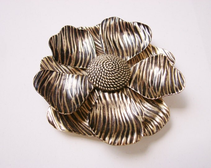 Large Vintage Gold & Black Enamel Floral Brooch Layered Dimensional 1960s 1970s Jewelry Jewellery