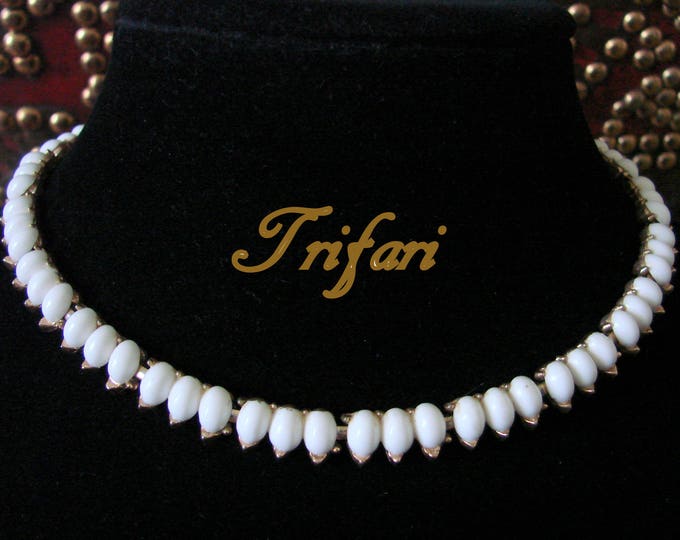 Classic Vintage Trifari White Lucite Choker Necklace / Goldtone / Designer Signed / 1950s 1960s Jewelry / Jewellery