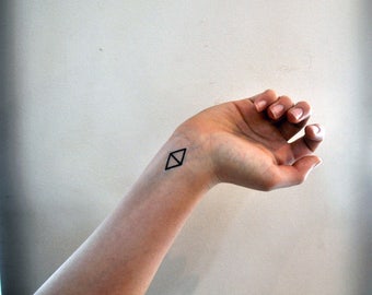 crescent temporary tattoo moon tattoo crescent moon tattoo crescent temporary tattoo moon tattoo crescent moon tattoo