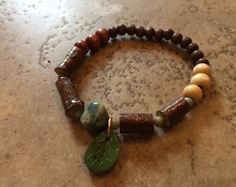 Wood and stone stretch bracelet
