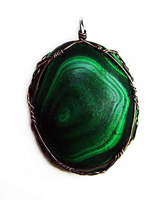 Malachite cabochon with Celtic wirework