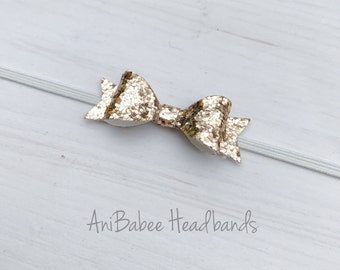 Gold Bow Headband, Baby Headband, Gold glitter Bow, Baby Bows, Baby Bow Headband, Newborn Headband, Infant Headband, Baby Hair Bows